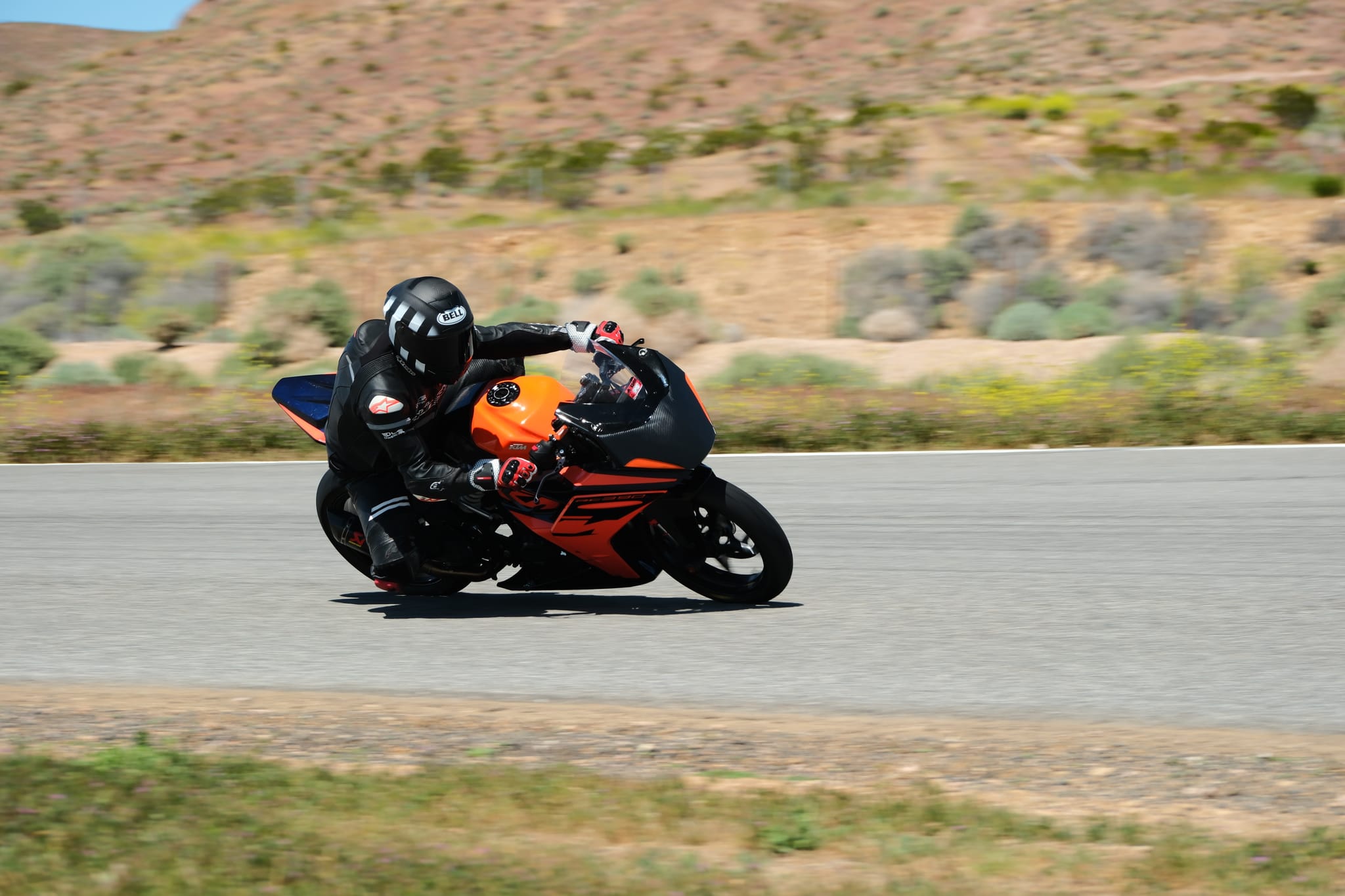 2023 KTM RC390 photo 76